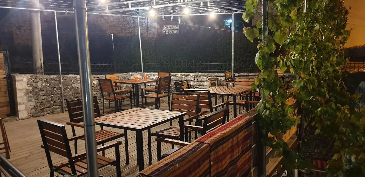 Silver Hill Guesthouse Gjirokastër بيت ضيافة