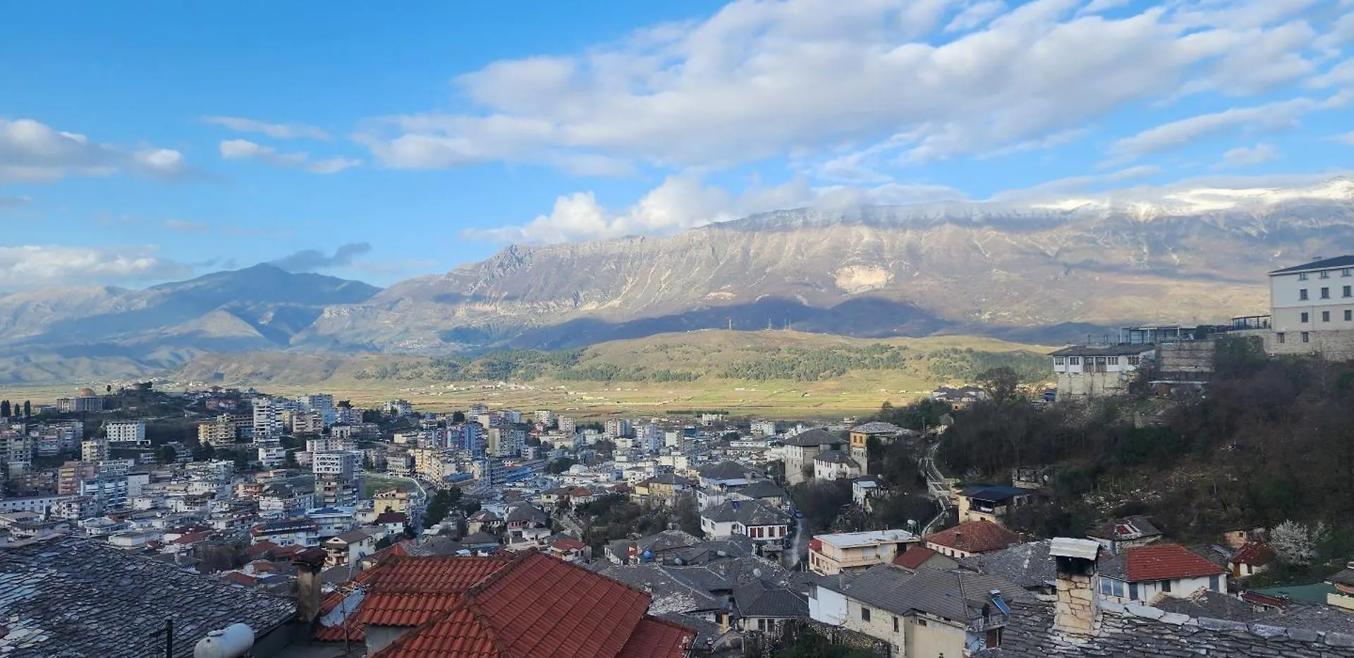 Silver Hill Guesthouse Gjirokastër ألبانيا