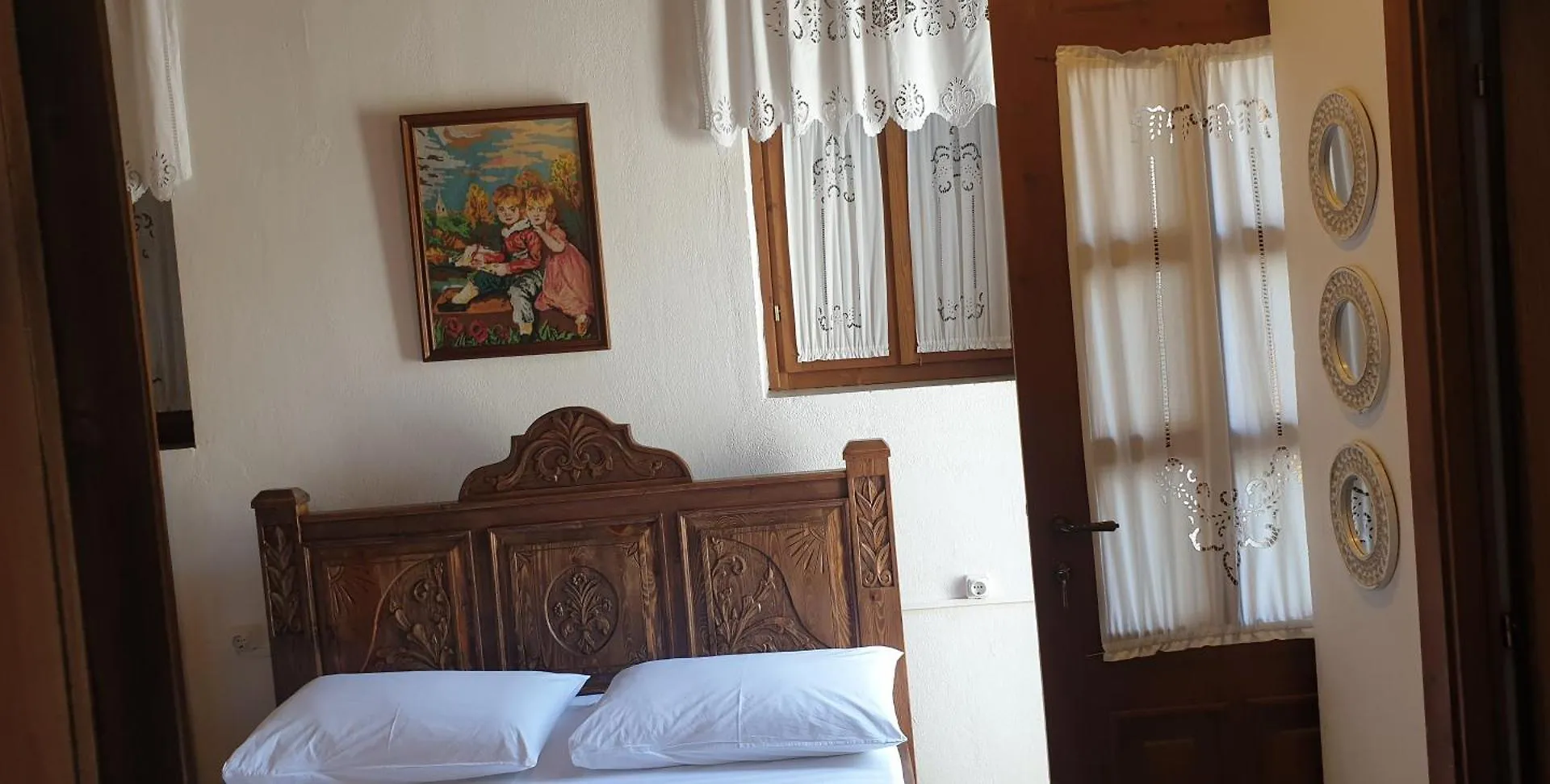 Silver Hill Guesthouse Gjirokaster 3*,  Albania