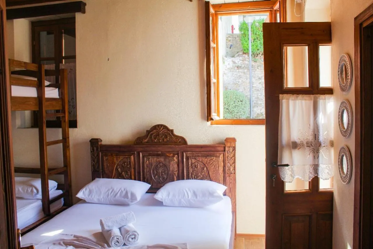 بيت ضيافة Silver Hill Guesthouse Gjirokastër