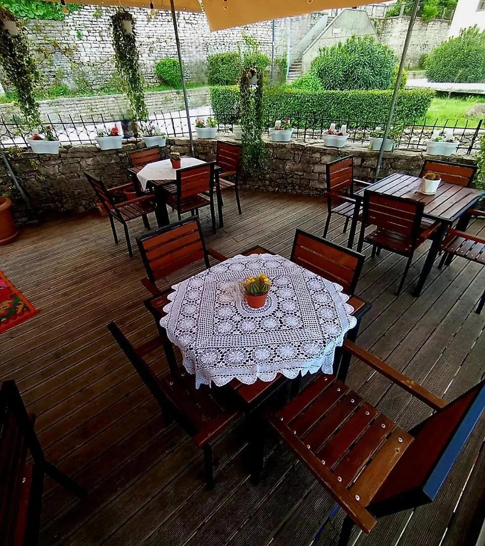 *** بيت ضيافة Silver Hill Guesthouse Gjirokastër ألبانيا