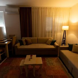 https://tirana-contact-apartment.hotels-in-tirana.com