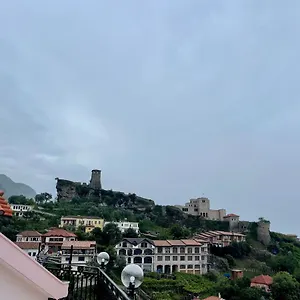 --hotel Deal-- With Castle View فندق