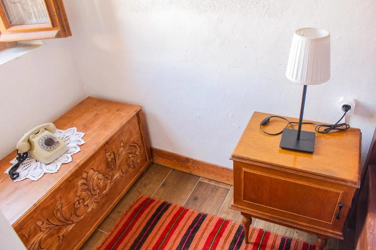 Silver Hill Guesthouse Gjirokastër 招待所