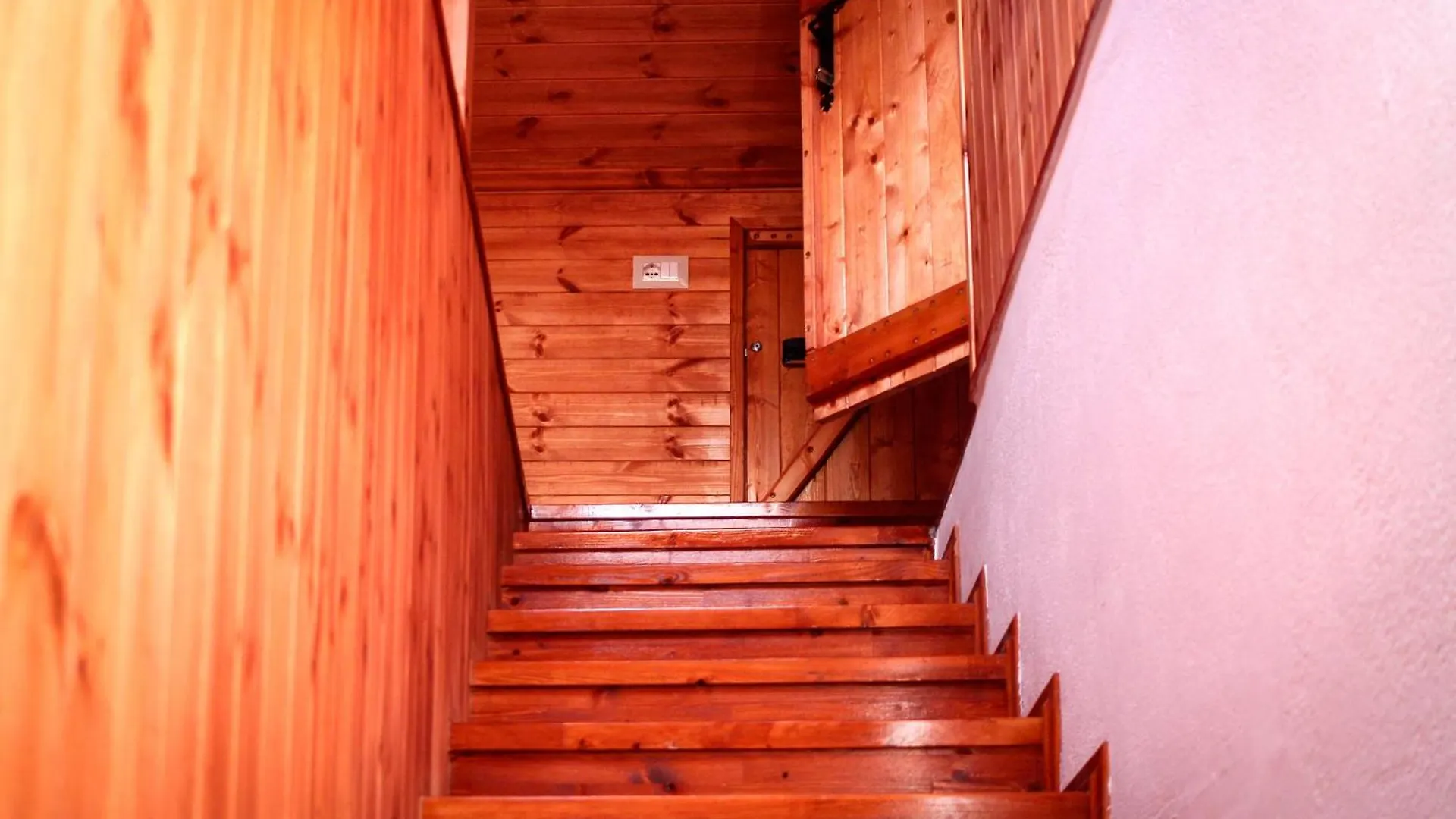 Silver Hill Guesthouse Gjirokastër 招待所